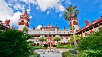 House (Gathering Shore) | Exterior