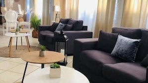 Living area - Rodini Beach Hotel (Patras)
