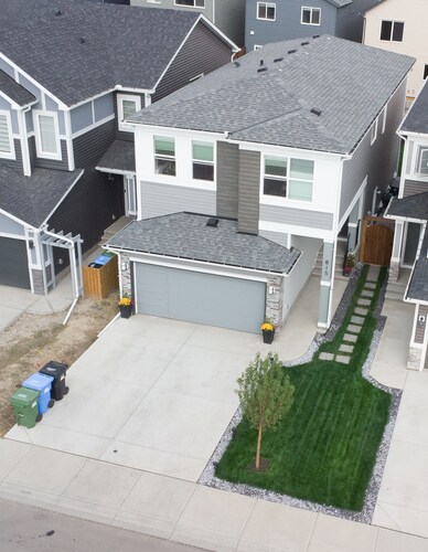 Cozy 2BR wt. Home Office and Entire Suite