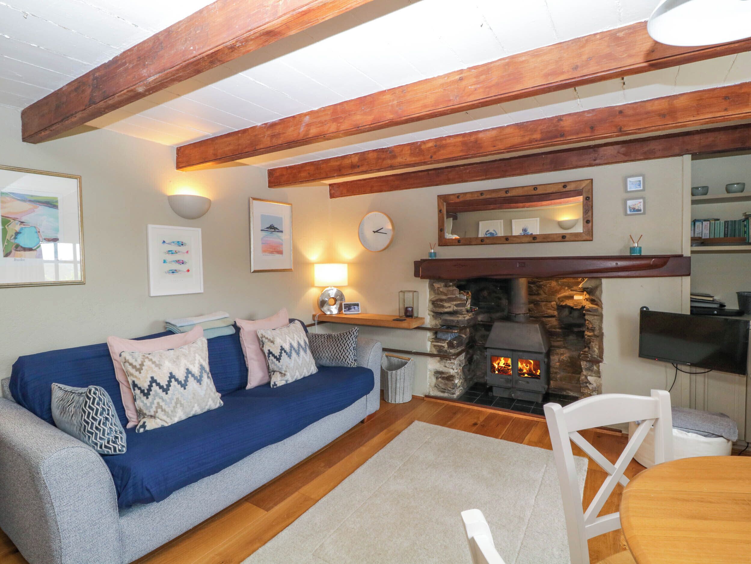 Cottage | Living area