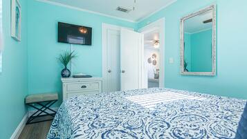 2 bedrooms, iron/ironing board, WiFi, bed sheets