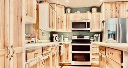 The Good Place: Lakehouse Near Dunbar ATV Trails/On Blue Ox Trails