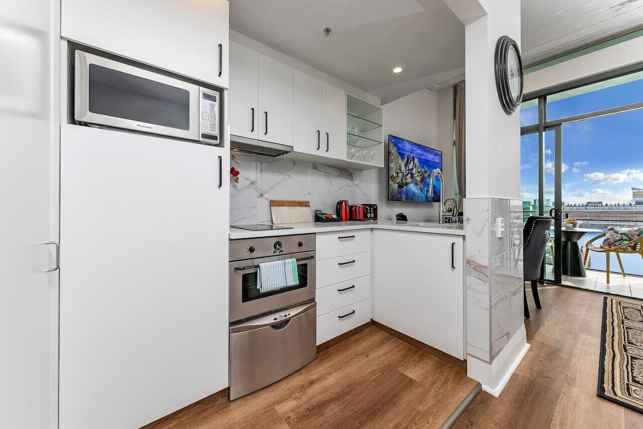 Køkkentøj/tallerkener/redskaber