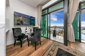 Interior - Penthouse Glory - Sebel (Auckland)
