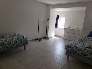 2 bedrooms, free WiFi, bed sheets - 2 Bedroom Apartment in Anduze (Anduze)