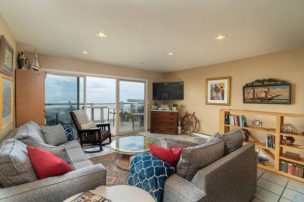 Smart TV, DVD player, books