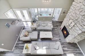 TV connectée, cheminée