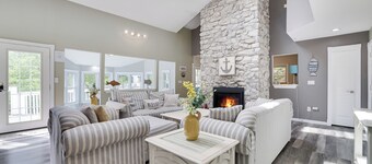 Charming & luxurious retreat nestled in the serene Wallenpaupack Lake Estates.