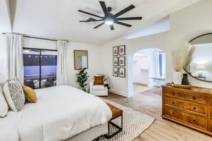 3 bedrooms, iron/ironing board, travel crib, free WiFi