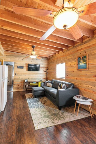 Walk to Main Street and Train · Cozy 1BR Retreat