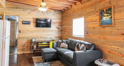 Walk to Main Street and Train · Cozy 1BR Retreat