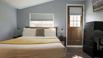 1 bedroom, desk, iron/ironing board, free WiFi