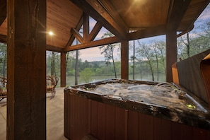 Indoor spa tub