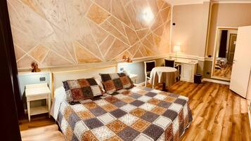 クラシック ルーム | 1 室のベッドルーム、ミニバー、セーフティボックス (室内)、デスク