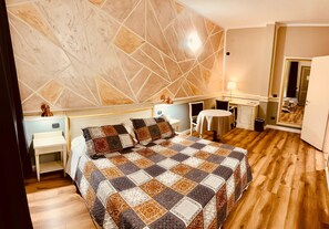 1 bedroom, minibar, in-room safe, desk