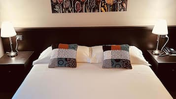 Camera Deluxe con 2 letti singoli, accessibile ai disabili, non fumatori | Minibar, una cassaforte in camera, una scrivania, postazione laptop