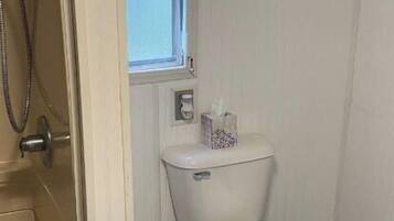 Een bad/douchecombinatie