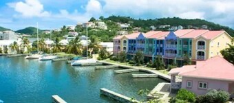 The Bliss - 3 Bedroom Water-Front Condo