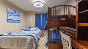 3 bedrooms, iron/ironing board, free WiFi, bed sheets