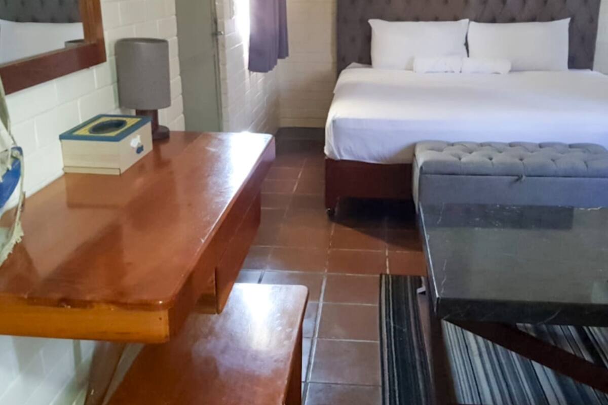 In-room safe, free WiFi, bed sheets