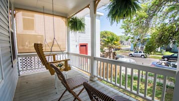 House (3 Bedrooms) | Property amenity