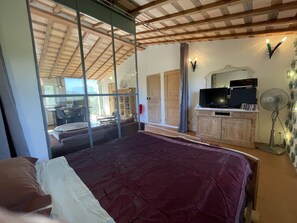 2 Schlafzimmer, Schreibtisch, kostenloses WLAN, Bettwäsche