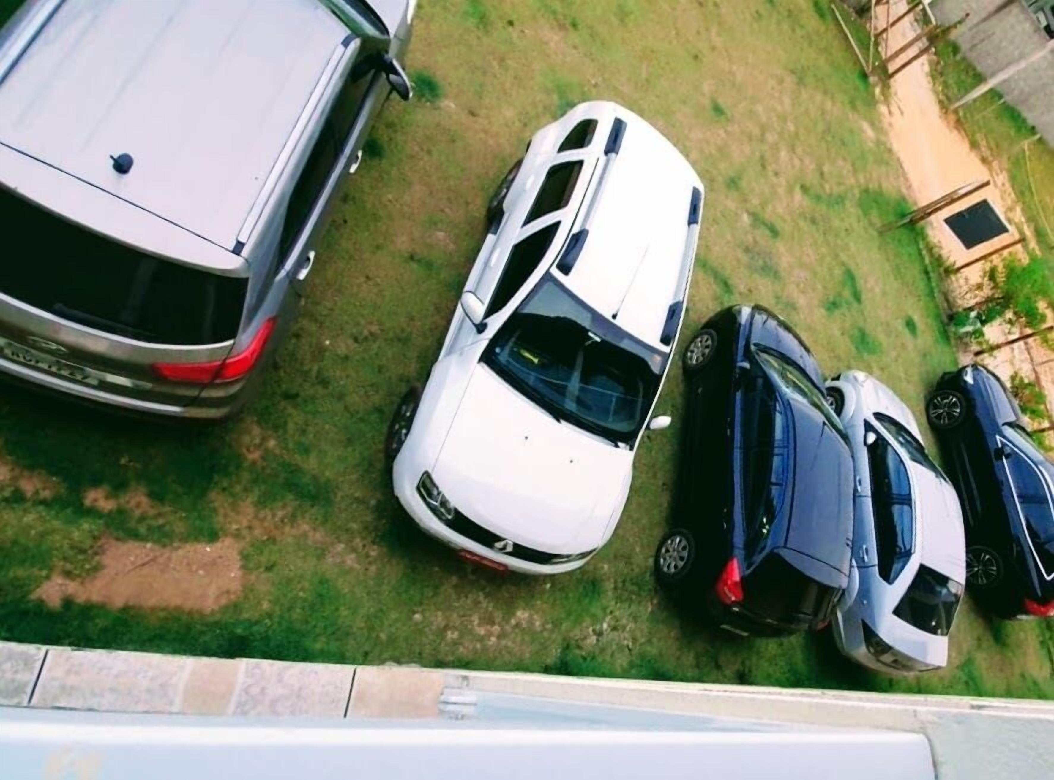 Tempat parkir