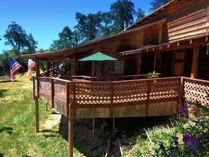 Exterior - Evergreen Haus (Oakhurst)