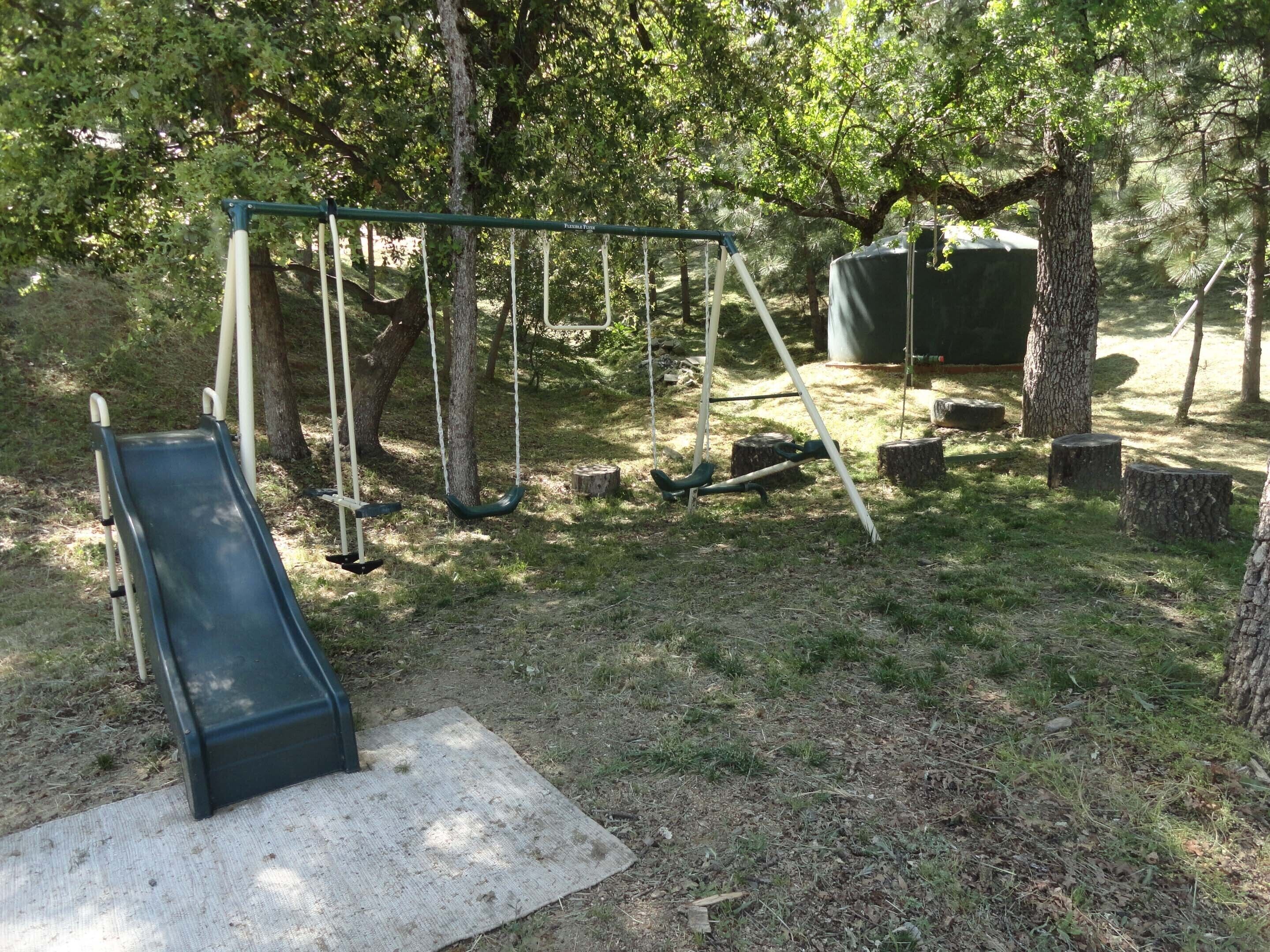 Children’s play area – outdoor