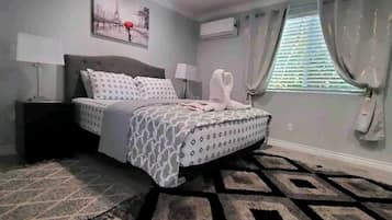 2 bedrooms, iron/ironing board, free WiFi