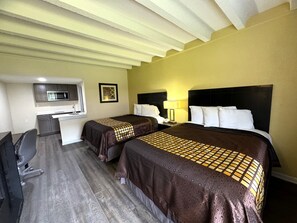 Escrivaninha, Wi-Fi de cortesia, roupa de cama