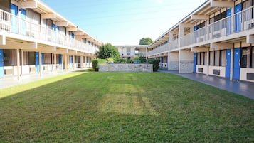 Utsikt mot innergård