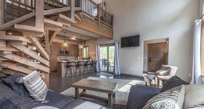 Glacier Park 2BD Condo•BBQ•Hot Tub•Easy Access GNP