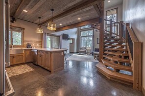 Interior - Glacier Park 2BD Condo•BBQ•Hot Tub•Easy Access GNP (Coram)