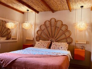 Design Bungalow | Egyptian cotton sheets, premium bedding, minibar, individually decorated
