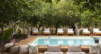 Gayb-i Bungalows , Plus 12 Years Old - Free Access to Beach