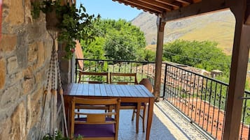 Apartamento básico | Balcón