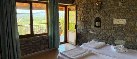 Desk, free WiFi, bed sheets