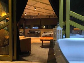 1 camera, ferro/asse da stiro, Wi-Fi gratuito, lenzuola