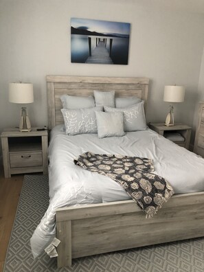 3 habitaciones, escritorio, tabla de planchar con plancha y wifi gratis 