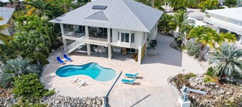 PARADISE on Sugarloaf Key! 704-650-8105 Summer and Fall low rates.