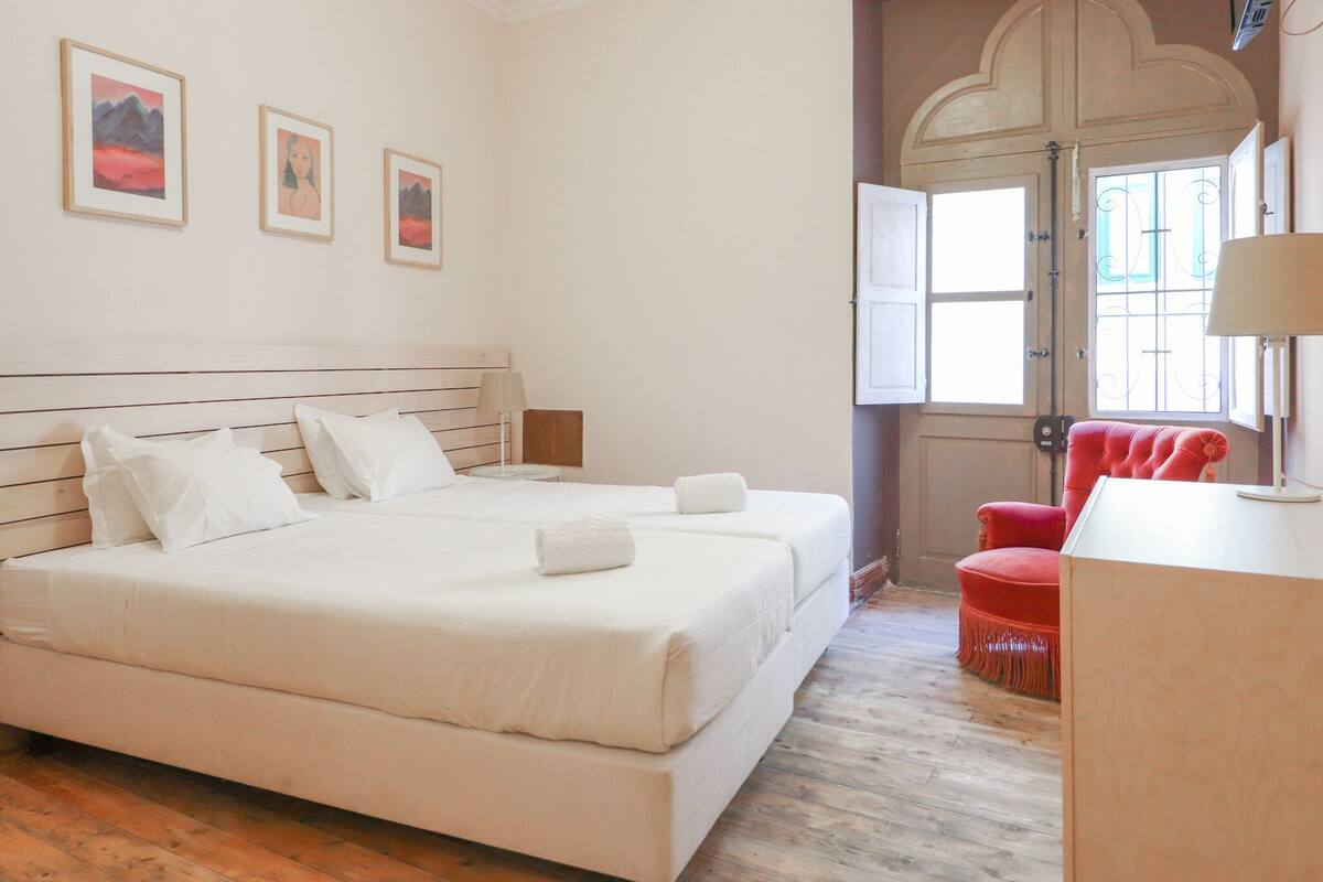 Twin room Ensuite | Free WiFi, bed sheets