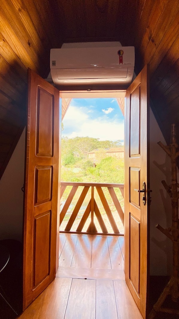 1 bedroom, desk, laptop workspace, free WiFi