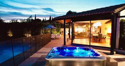 La "Villa Garlaban" en Provence classée 5*****
