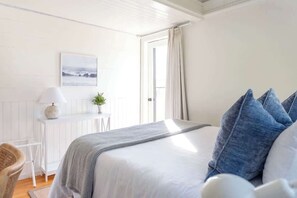 3 bedrooms, iron/ironing board, travel crib, WiFi