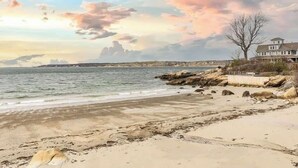 Nær stranden