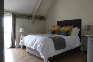 House, Multiple Beds | 2 bedrooms, iron/ironing board, free WiFi, bed sheets - Charming Countryside Cottage, Diptford Near Totnes (Totnes)