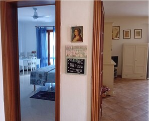 3 bedrooms, desk, iron/ironing board, travel cot
