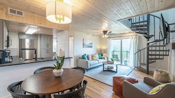 TV, fireplace, offices