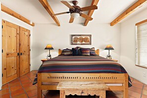 1 makuuhuone, työpöytä, silitysrauta/-lauta, ilmainen Wi-Fi